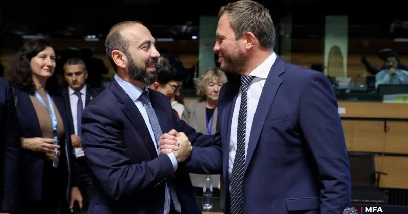 Mirzoyan Lüksemburqda Estoniya XİN rəhbəri ilə regional məsələləi müzakirə edib