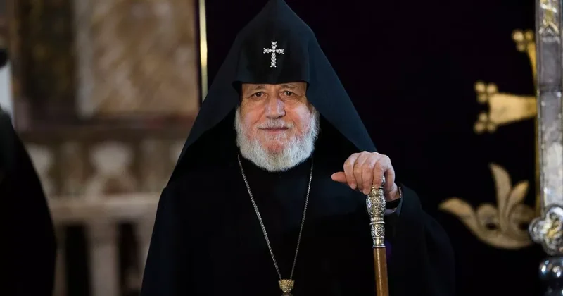 Правящая сила Армении: Гарегин II должен покинуть Патриархат