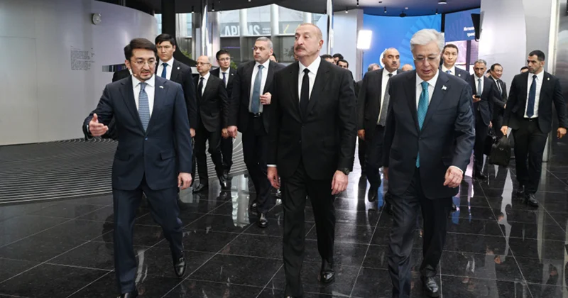 Prezidentlər Beynəlxalq Süni İntellekt Mərkəzində Fotolar