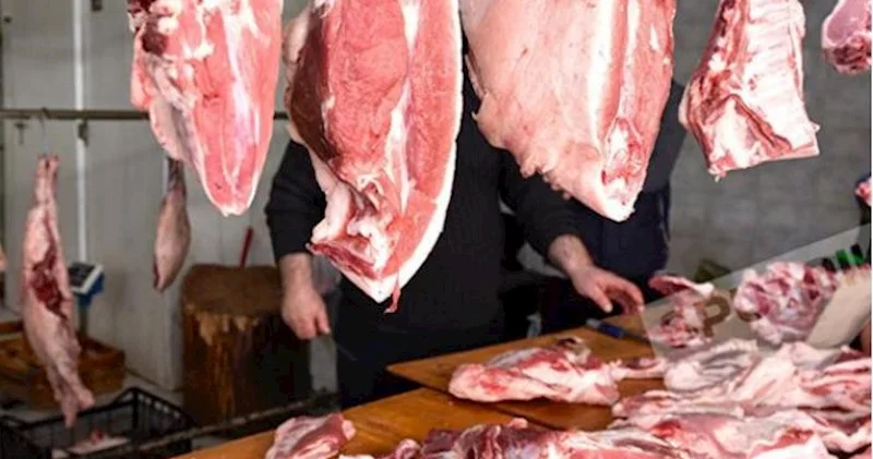 Bazarlar bağlanır, ət qəhətə çəkilir: Toyuq bahalaşır? RƏSMİ CAVAB