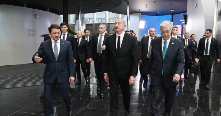 Prezidentlər Süni İntellekt Mərkəzində FOTOLAR