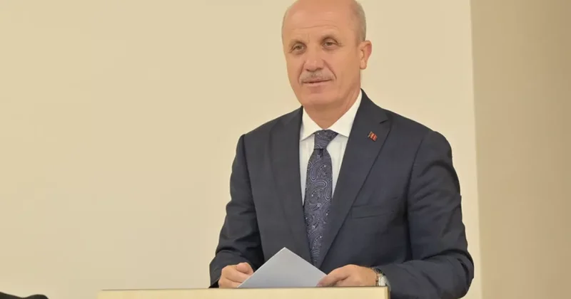 Эрол Озвар посетил Карабахский университет