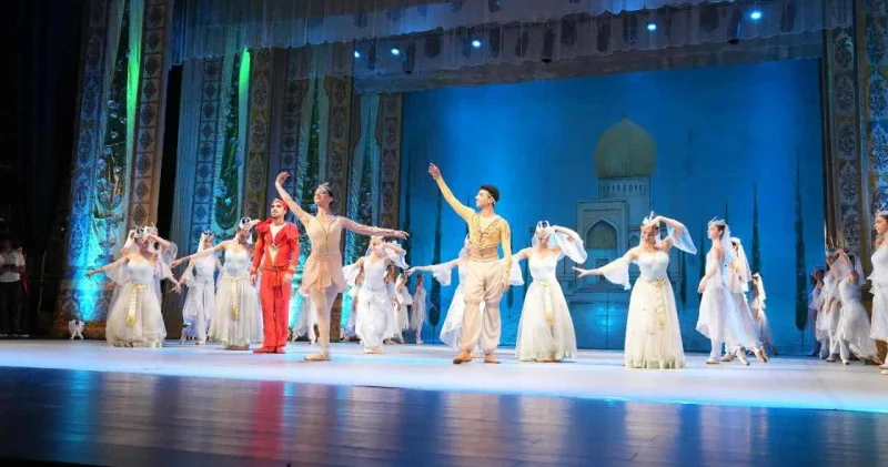 Bakı Xoreoqrafiya Akademiyasının müəllimlərinin yubiley konserti keçirilib