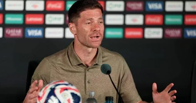 Xabi Alonso Kenan Yıldızı təriflədi