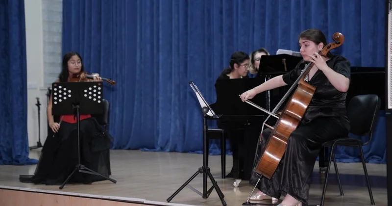 Gənc musiqiçilərin iştirakı ilə “Gəncliyin Sədası” adlı klassik musiqi axşamı baş tutub FOTO