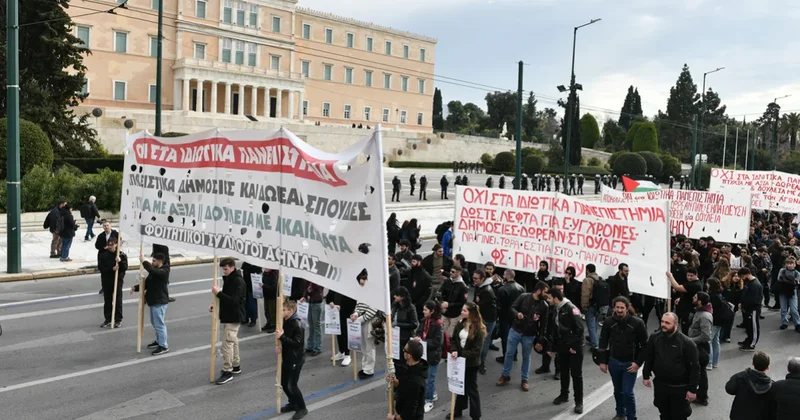 Bahalığa etiraz edən tələbələr ÇADIR QURDULAR