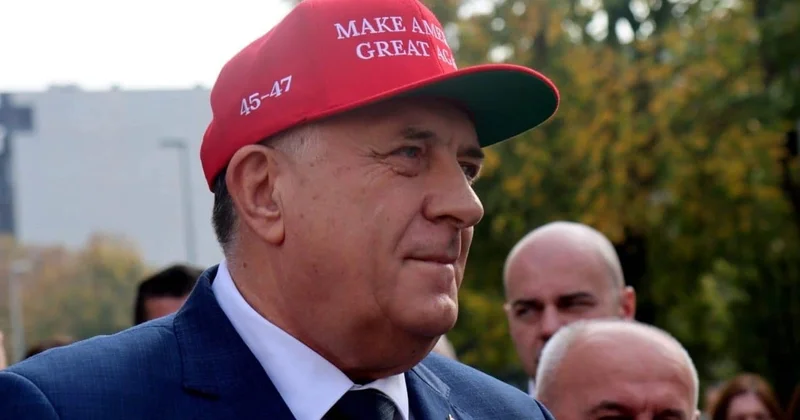 Соратники Трампа засветились на митинге партии Додика в Боснии