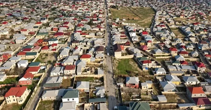 Torpağın çıxarışı var, amma ev qanunsuzdur Alıcıları belə aldadırlar