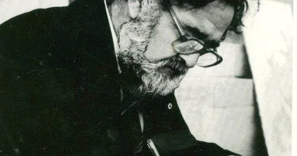 Azadlığın səsinə çevrilən şair