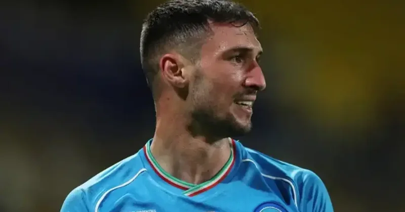 Matteo Politano Napoli nin tarixinə düşdü