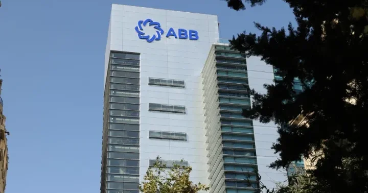 ABB nin bankomatı vətəndaşın pulunu sildi ŞİKAYƏT