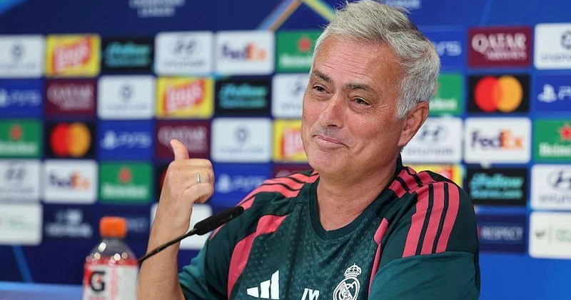 Mourinyo “Sepah”a qoşulub? FOTO