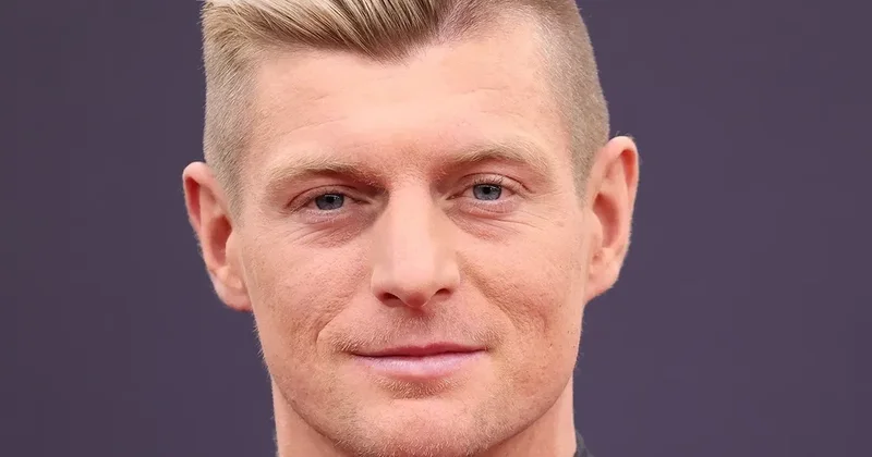 Toni Kroos tarixin ən yaxşı beş yarımmüdafiəçisini seçdi