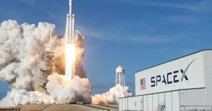 İlon Maskın SpaceX şirkəti zərərdən 4,4 milyard dollar mənfəətə keçdi Gəlirlər 161% artıb