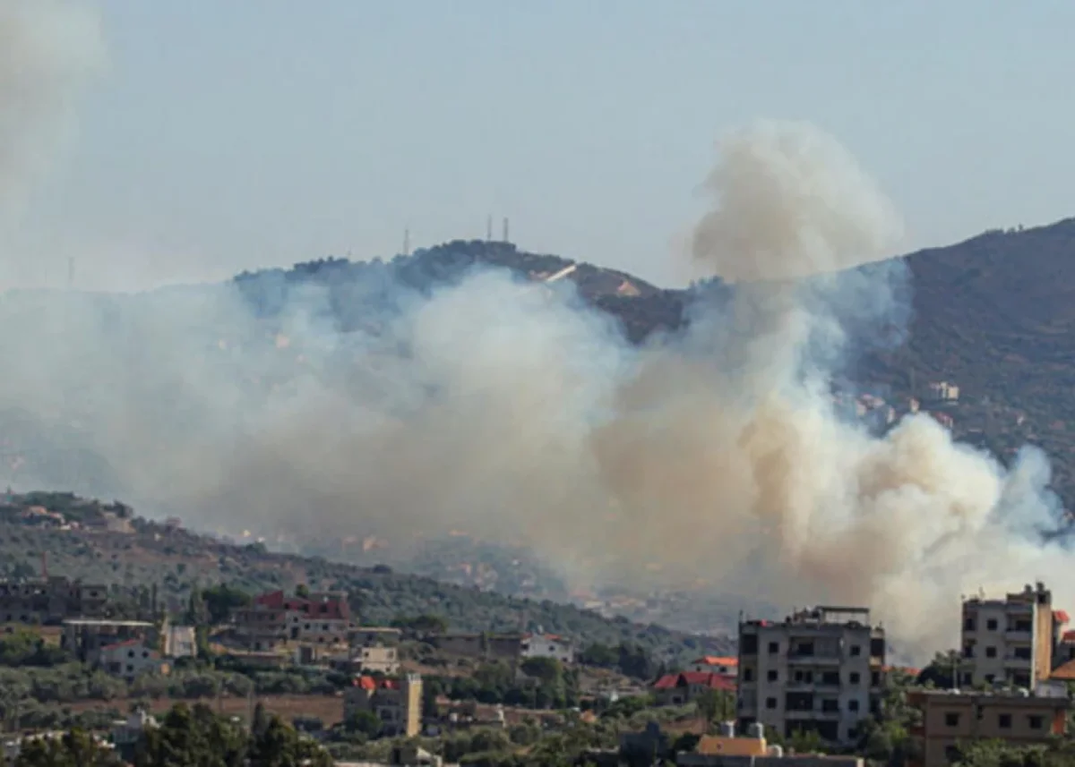 İsrail Livana hava zərbələri endirilib, ölənlər var