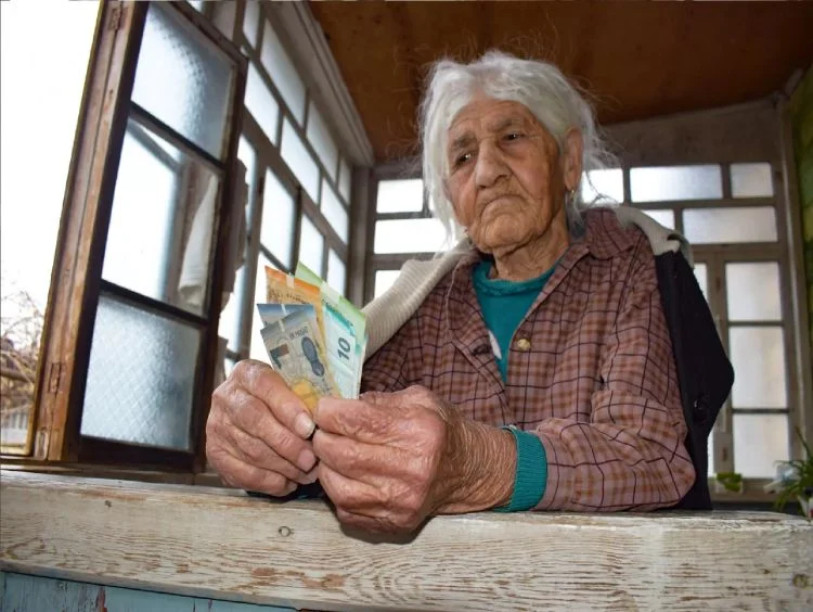 Azərbaycanda pensiyaçıların sayı AÇIQLANDI