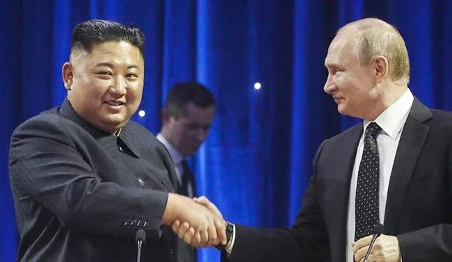 Putindən Kim Çenə jest... 1 şir, 2 ayı, 5 tutuquşu