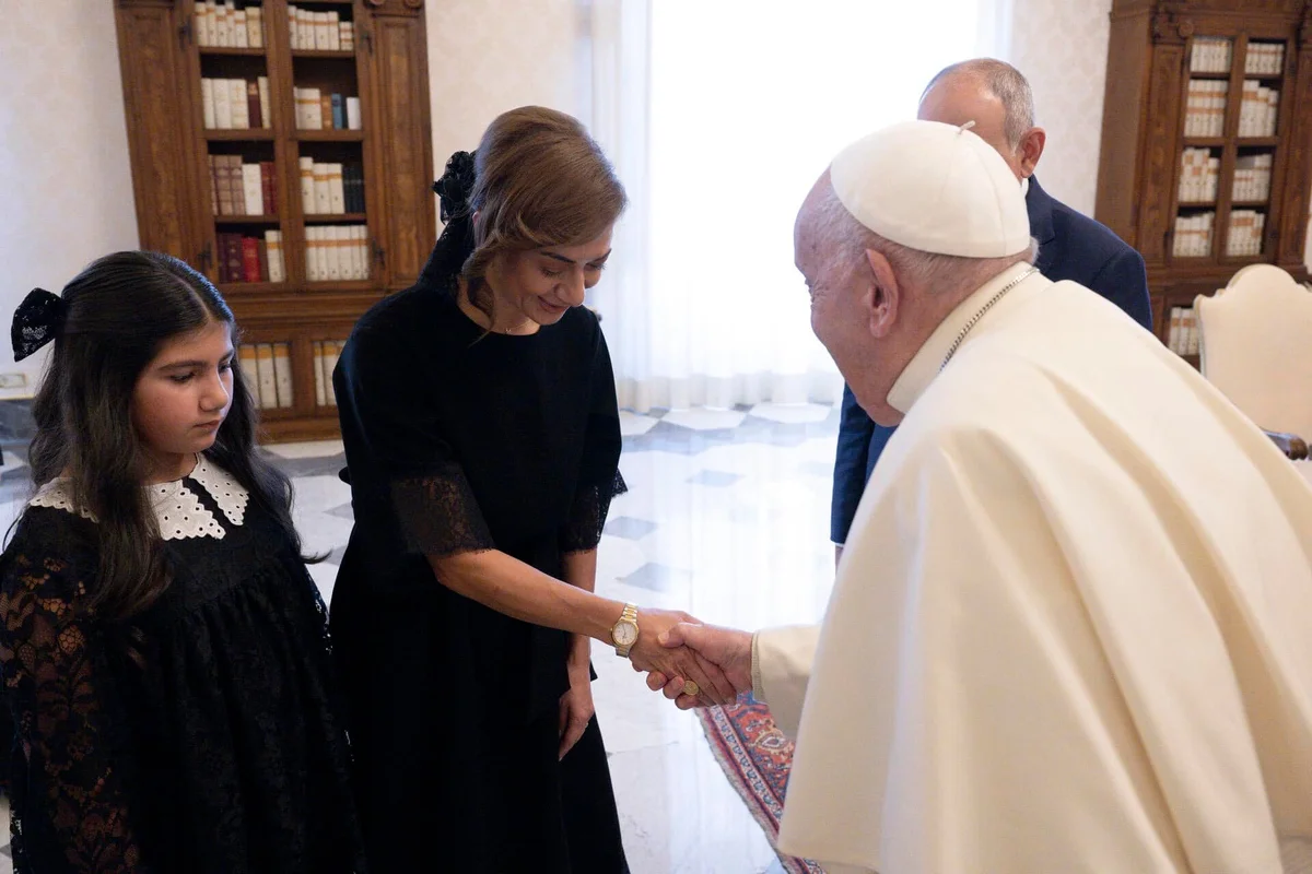 Üç gündə papa ilə iki dəfə görüşdüm Paşinyanın xanımı