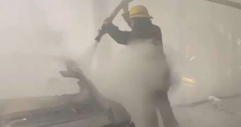 Bakıda "Porsche" yandı VİDEO