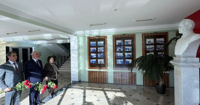 “Azərbaycanın siyasi sabitlik xəttində 33 illik imza”