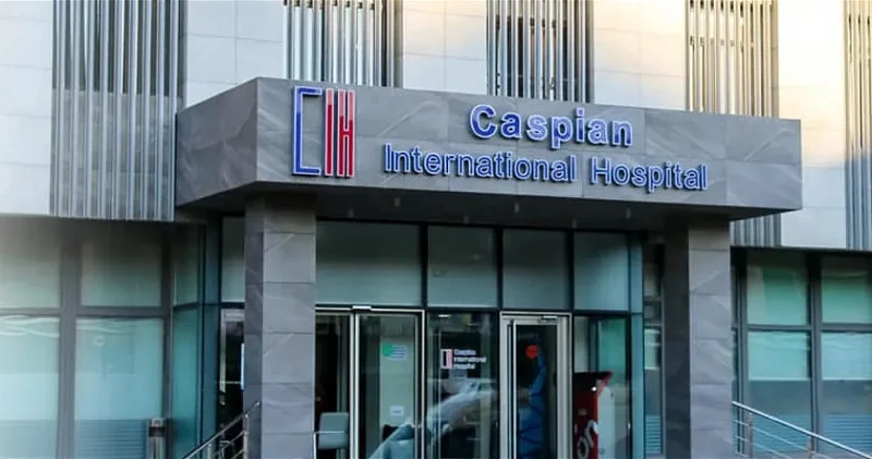 Пациенты доходили до грани самоубийства : Caspian Hospital рассказал, почему расторг договор с известным врачом