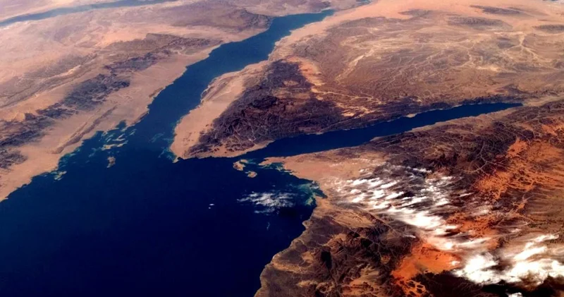 Asiya və Afrika tədricən bir birindən uzaqlaşır: Təhlükə nədədir?