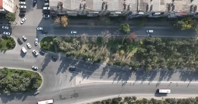 Paytaxtda mübahisələrə səbəb olan yol kəsişməsi Hər gün niyə sürücülər dalaşırlar?