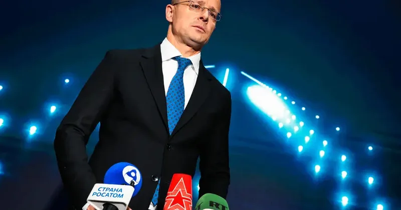 Siyarto: ABŞ Macarıstanı Rusiya neftinə qarşı sanksiyalardan azad edib