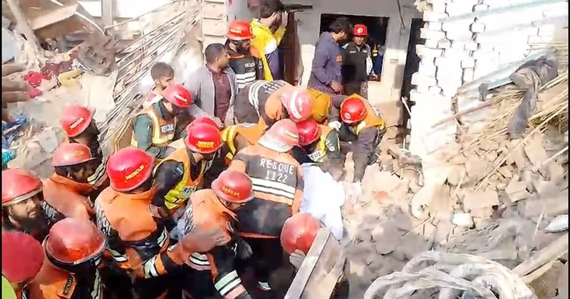 Pakistanda dəhşətli partlayış: 15 nəfər öldü