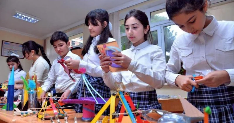 STEAM təhsili: yeni nəsil üçün XXI əsrin çağırışlarına hazırlıq