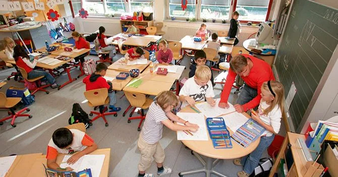 Təhsil sistemindəki problemlər niyə həllini tapmır? EKSPERTİ AÇIQLADI