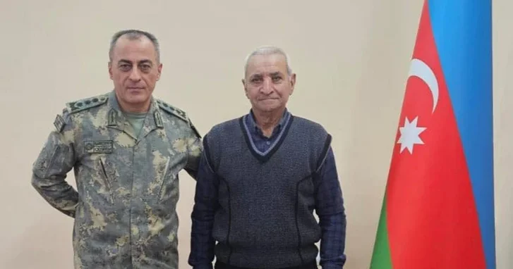 Хикмет Мирзоев встретился с отцом погибшего разведчика