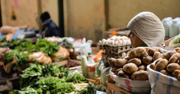 Axşam saatlarında bazarlarda bu məhsullar ucuz satılır CƏDVƏL