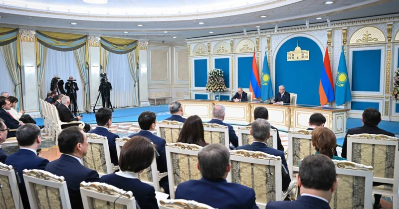 Prezident Tokayev: Qazaxıstan Azərbaycan və Ermənistanın sülhə nail olmaq səylərini alqışlayır