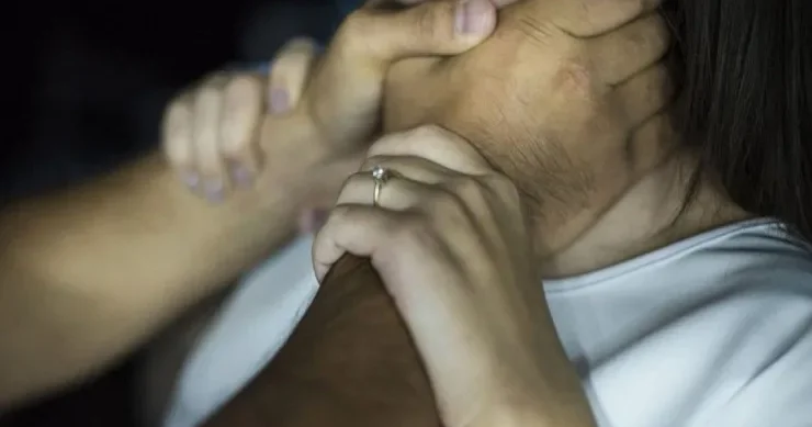 Uşaqları anasının qəbrinin üstünə aparıb... Bakıda arvadını öldürən kişinin ŞOK ETİRAFLARI