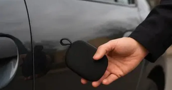 “Bluetooth” vasitəsilə avtomobili cəmi 2 dəqiqəyə qaçırmaq olar