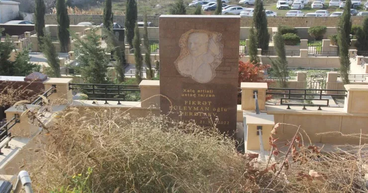 Xalq artistinin məzarı baxımsız vəziyyətdə Nazirlikdən AÇIQLAMA VİDEO