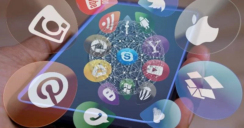 Bu ölkə yaşı 16 dan aşağı olanlara sosial medianı qadağan edir