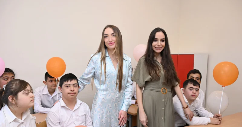 Leyla və Alena Əliyevalar Lənkəranda internat məktəbində olublar FOTOLAR
