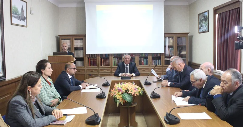 “Konstitusiya və Suverenlik İli”nə həsr olunmuş II konfrans keçirilib