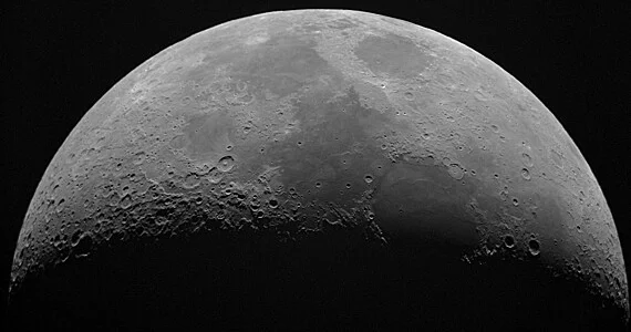 Ayda bəzən sirli işıqların görünməsinə səbəb nədir?..