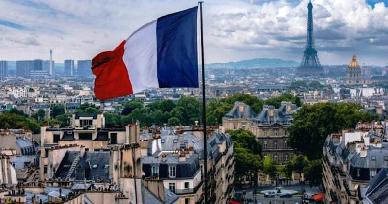 Fransada islamlaşma dövrü başlayıb? SORĞU NƏLƏRİ GÖSTƏRDİ?