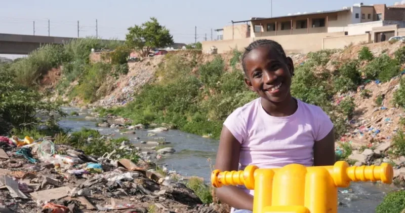 UNICEF: Dünyada 400 milyondan çox uşaq yoxsulluq şəraitində yaşayır