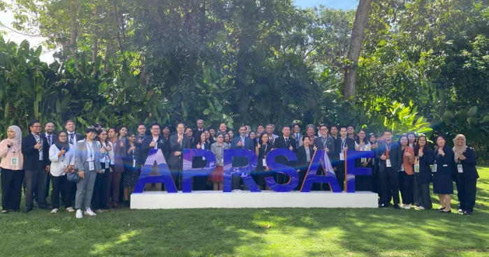 KOSMİK Akademiya beynəlxalq Kosmik Agentliklərin Forumunda iştirak edib FOTOLAR