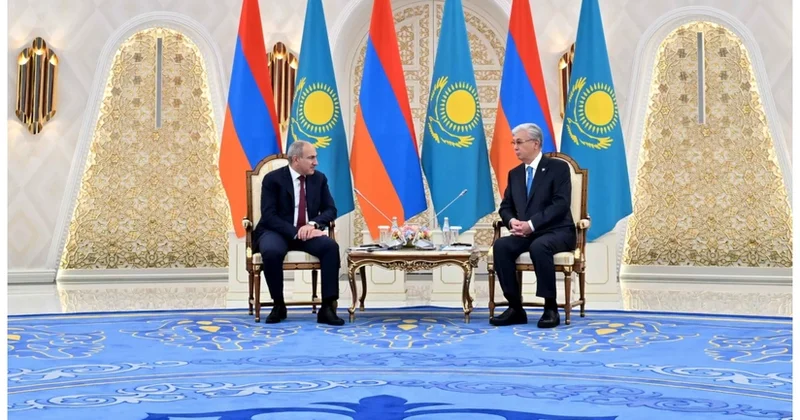 Пашинян пригласил Токаева в Армению с госвизитом