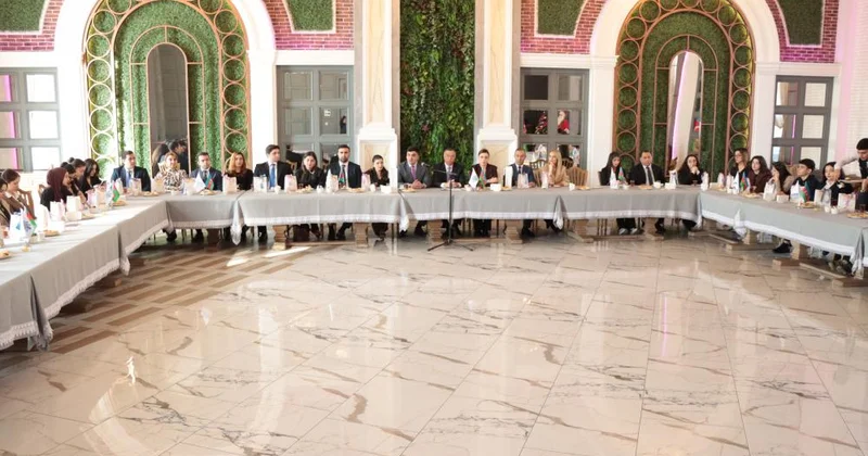 YAP Nərimanov rayon təşkilatı YAP ın yaranmasının 33 cü ildönümü ilə əlaqədar gənclərlə görüş keçirib.