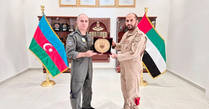 Азербайджанские военные прибыли в ОАЭ фото