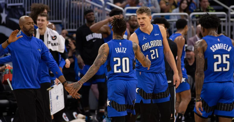 NBA: İki komanda böyükhesablı qələbə qazanıb