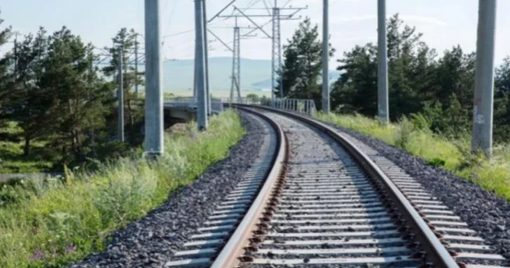 АБР планирует выделить 325 млн долларов на модернизацию железной дороги Биляджари Ялама