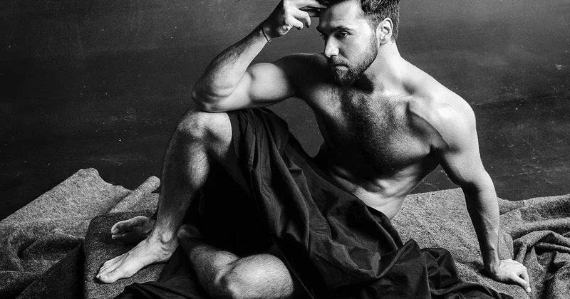 Azərbaycanlı müğənni əməliyyat olundu Çiynim 7 dəfə yerindən çıxıb